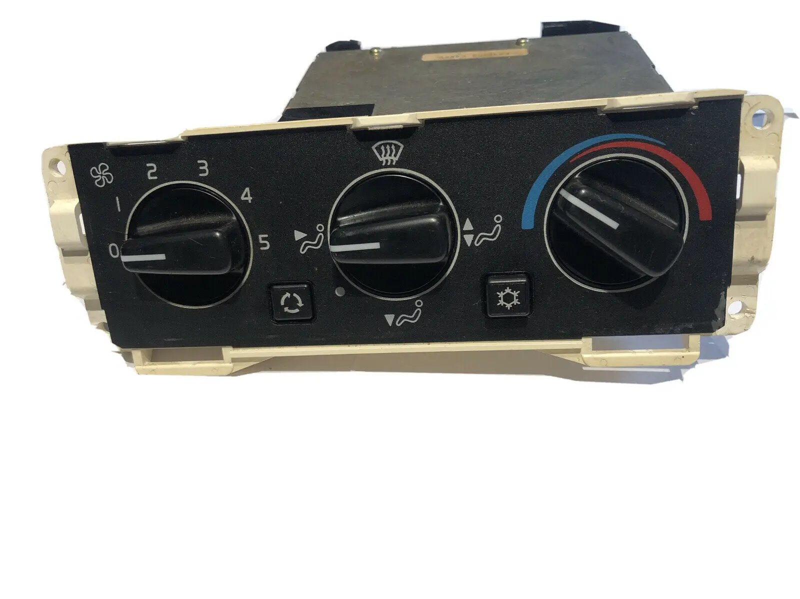 940 Volvo AC Heater Temperature Climate Control Unit Part# 6848302 W415D OEM by Volvo