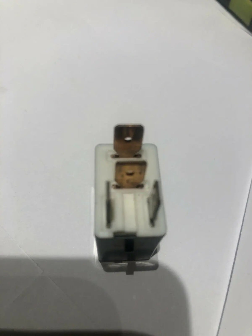 DENSO TOYOTA RELAY 90084-98031. Works by DENSO