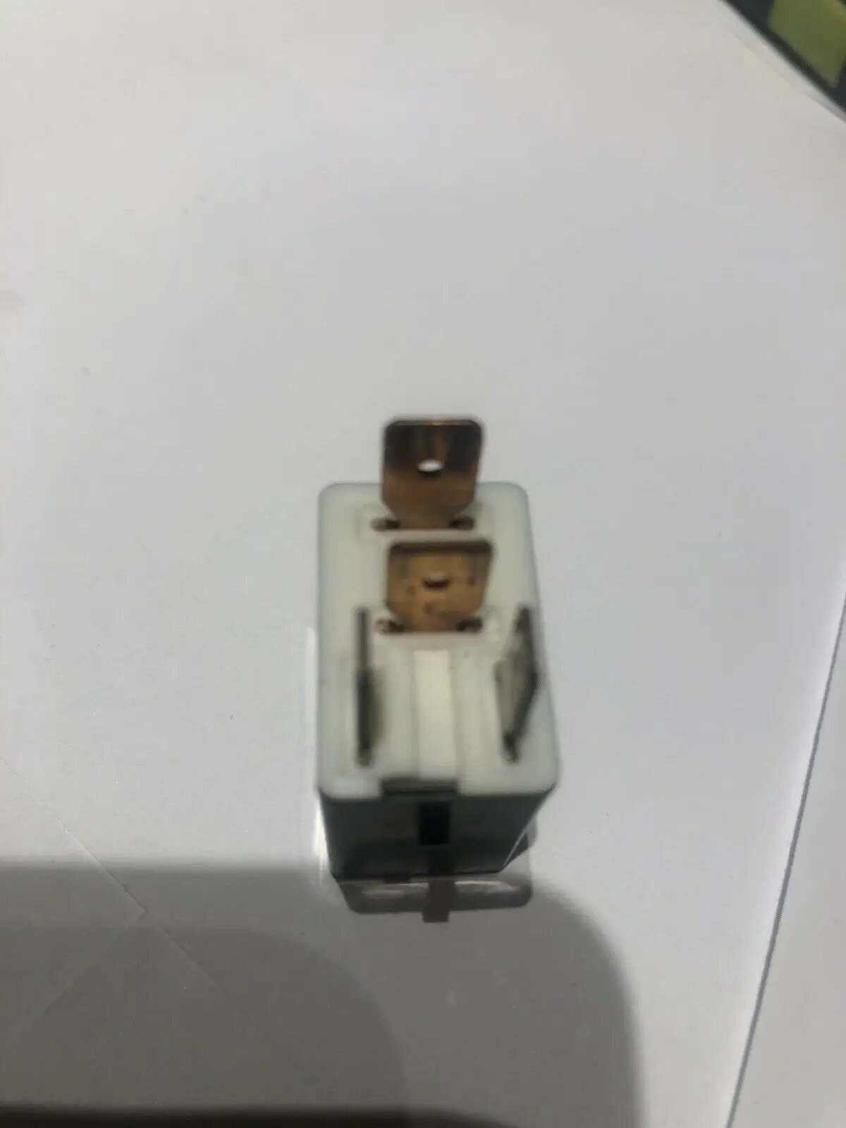 DENSO TOYOTA RELAY 90084-98031. Works by DENSO