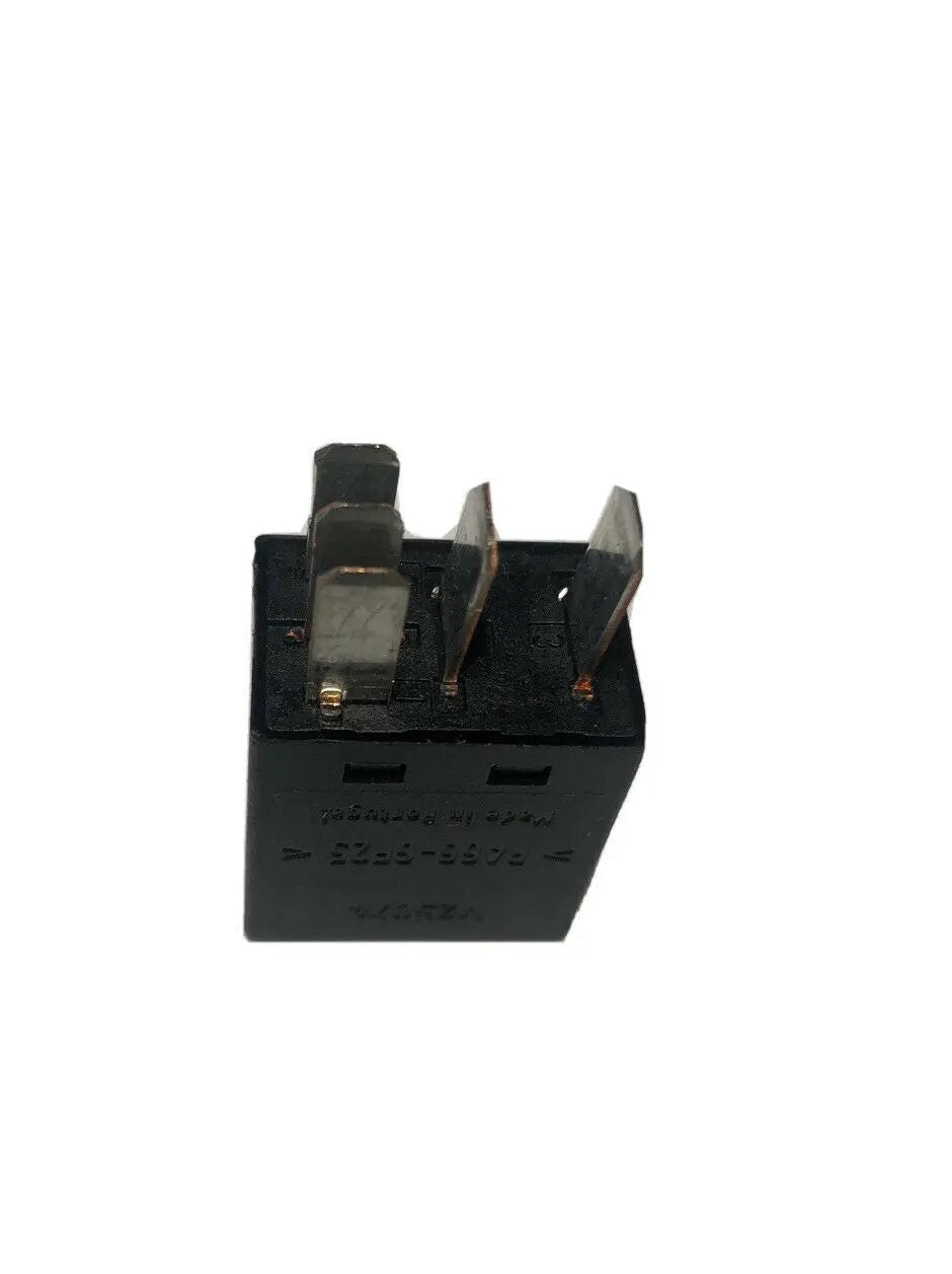 Genuine Volvo Multi Purpose Relay - Part No 9441161 by Volvo
