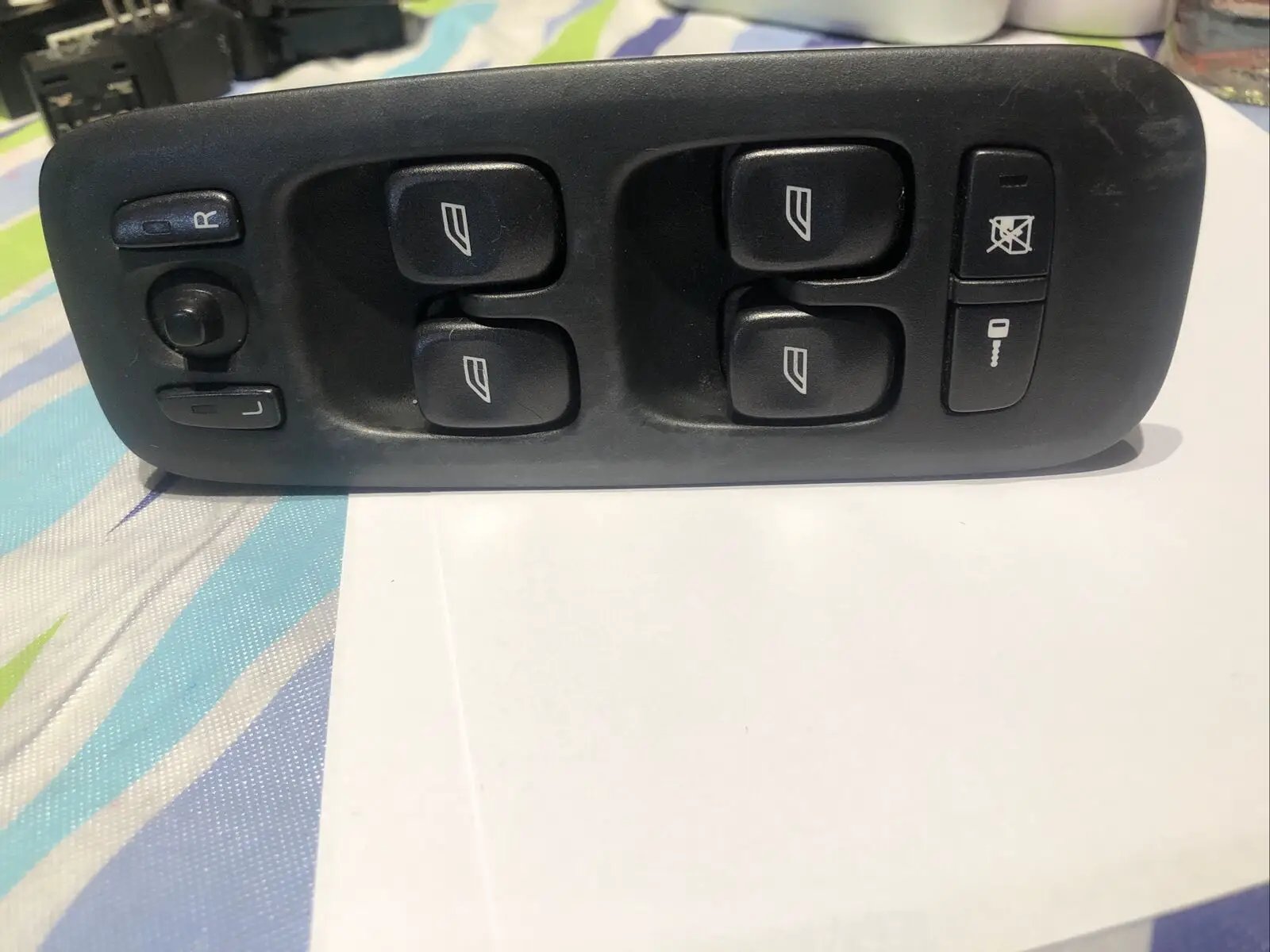 VOLVO XC70 2005 POWER WINDOW SWITCH 5586N3RUA OEM by Volvo