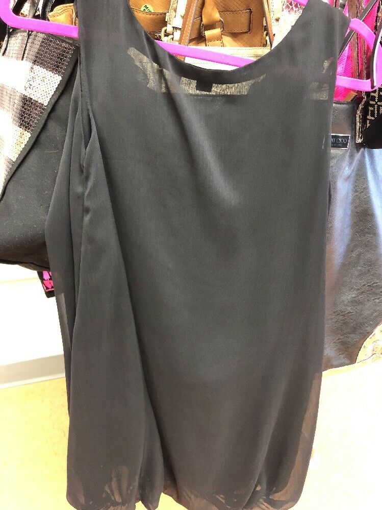 Forever 21 Long Sleeveless Dress Shirt With Floral Flowers Around Neckline