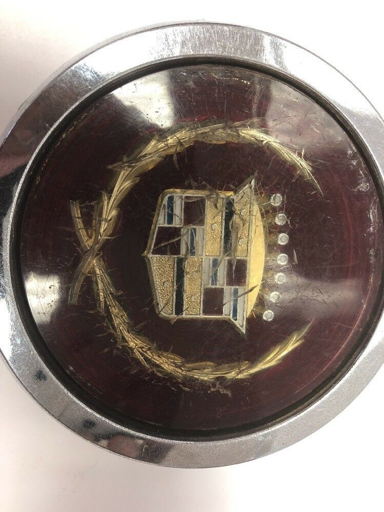 CADILLAC spoke HUBCAP center 81-85 255063 254967 DEVILLE seville OEM