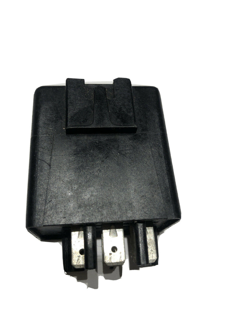 VOLVO 240 260 740 760 780 940 INTERMITTENT  FRONT WIPER RELAY  898158 6849780