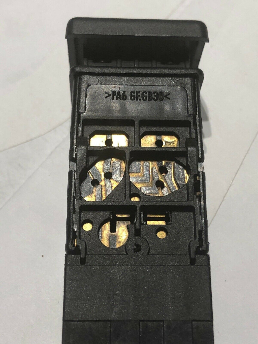 2012 - 2017 LAND RANGE ROVER EVOQUE REAR TRUNK OPEN RELEASE SWITCH BUTTON OEM