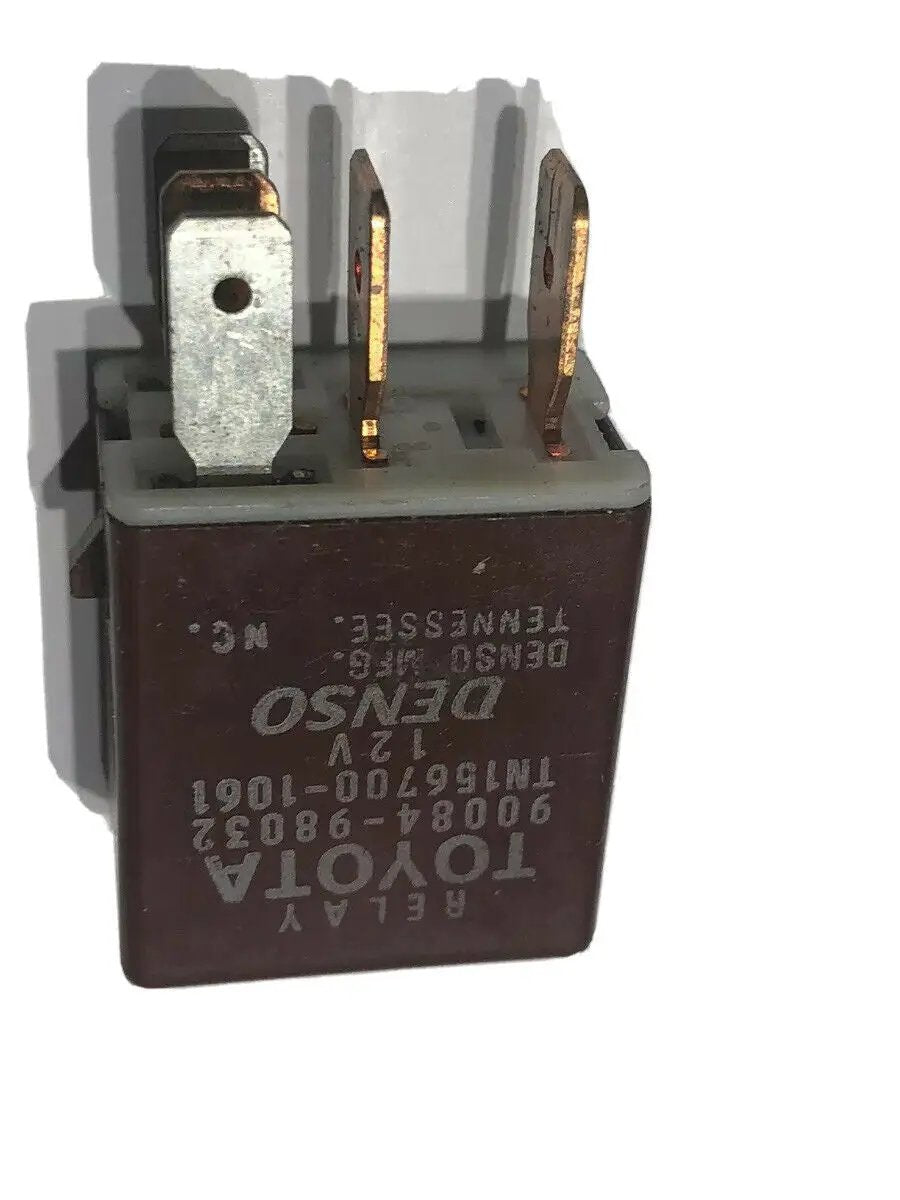 DENSO TOYOTA RELAY 90084-98032 by DENSO