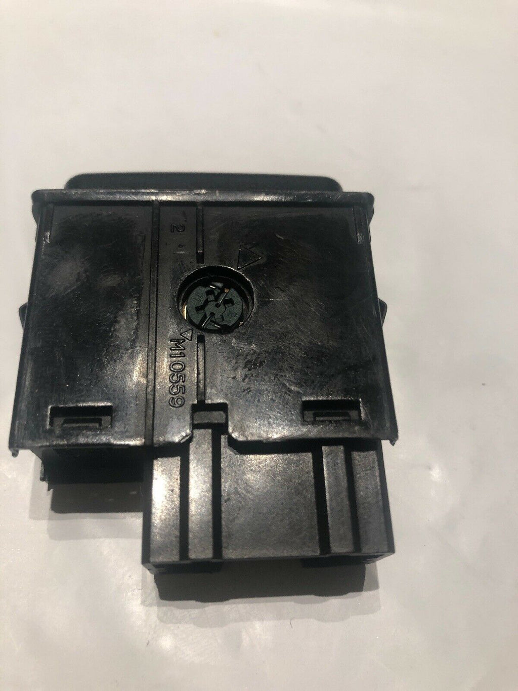 HAZARD SWITCH  Part Number M10559  1999 Acura CL  R248858