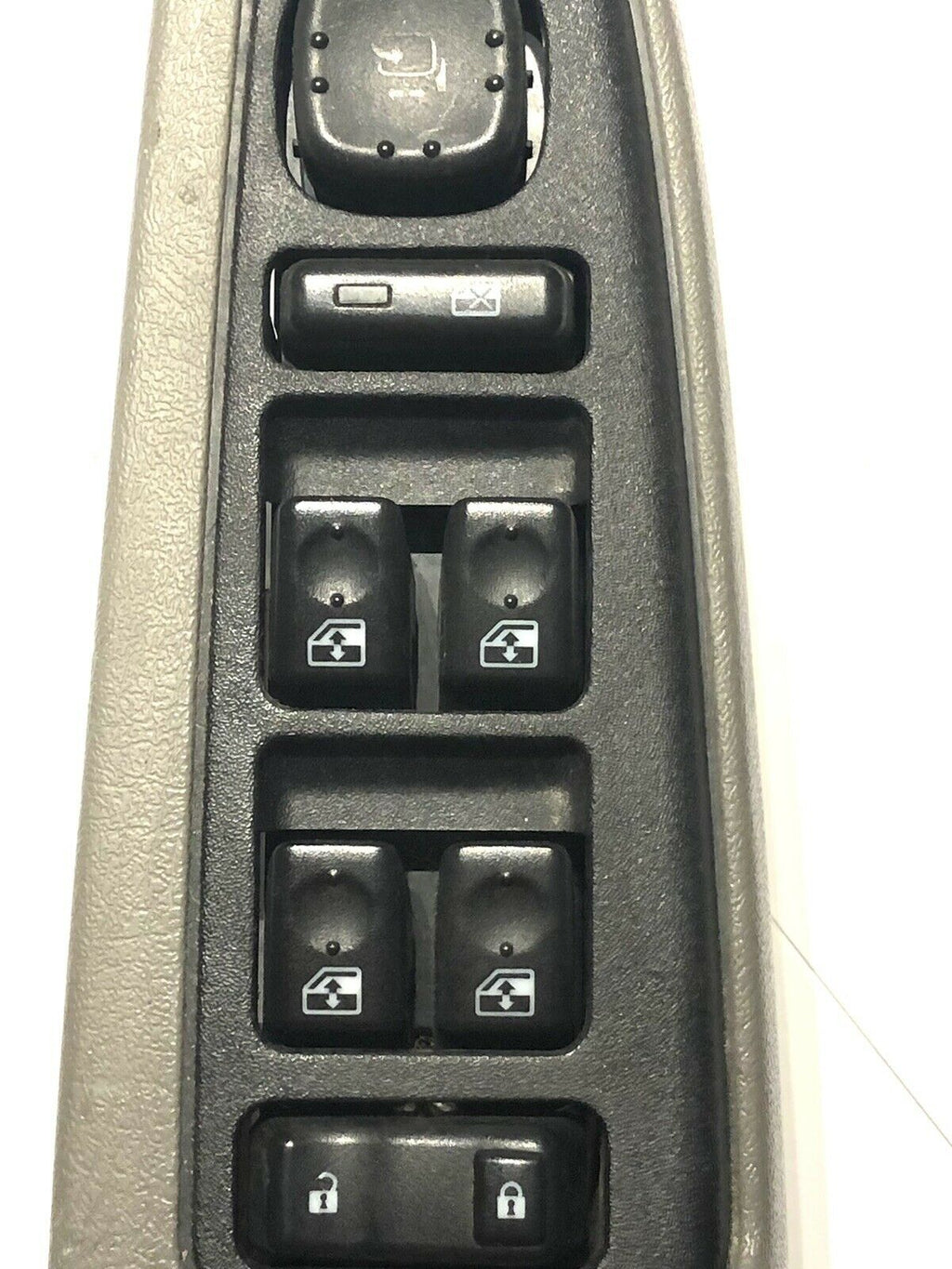 2003-2006 ESCALADE TAHOE YUKON DRIVER SIDE POWER WINDOW MASTER SWITCH 15186208