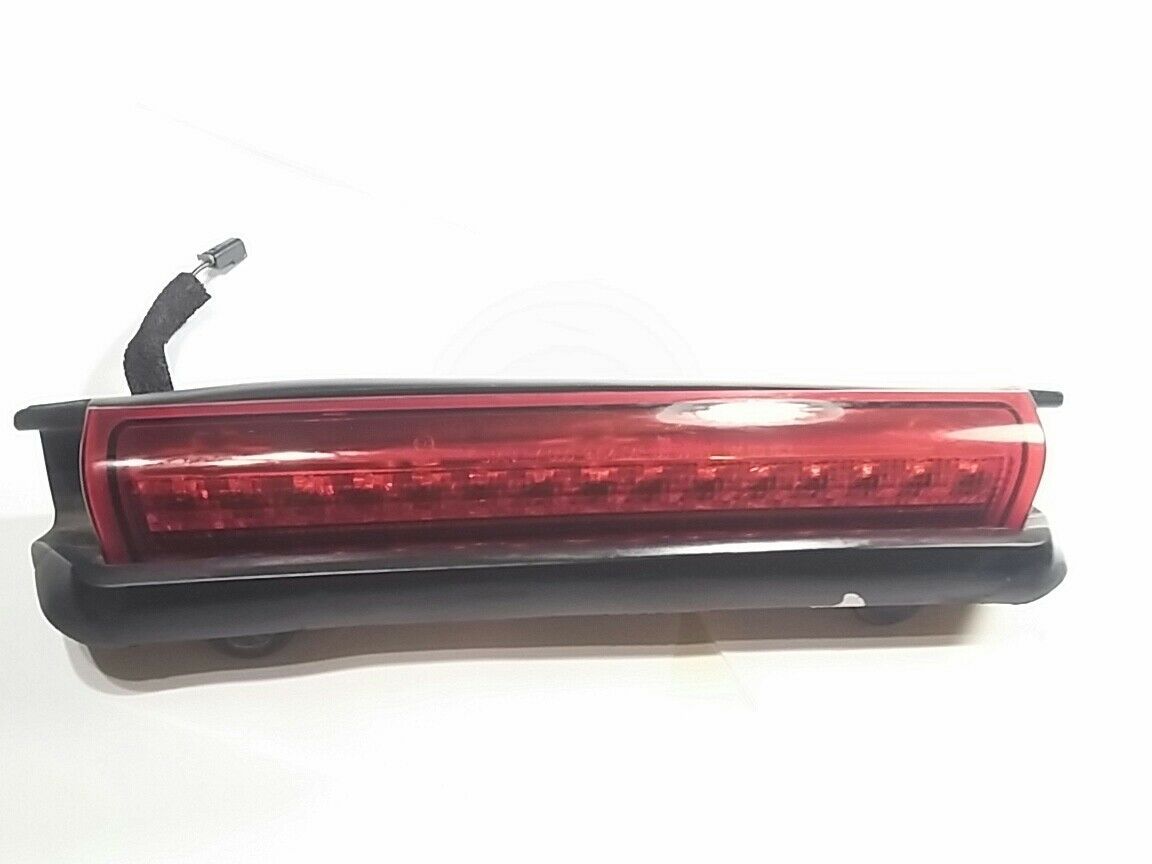 FOR 92-04 CHEVY S-10/SUBURBAN CHROME HOUSING REAR LED 3RD TAIL BRAKE/STOP LIGHT