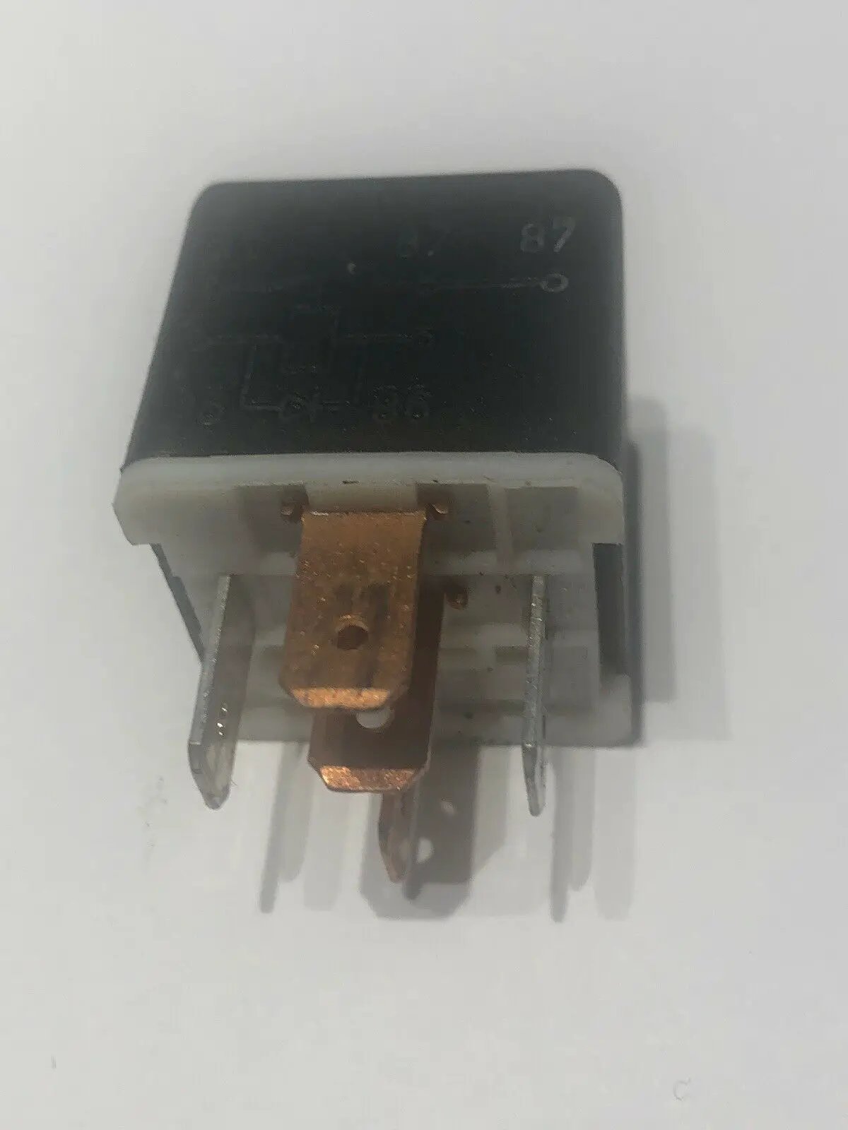 Volvo J Relay 9130269 by Volvo OEM