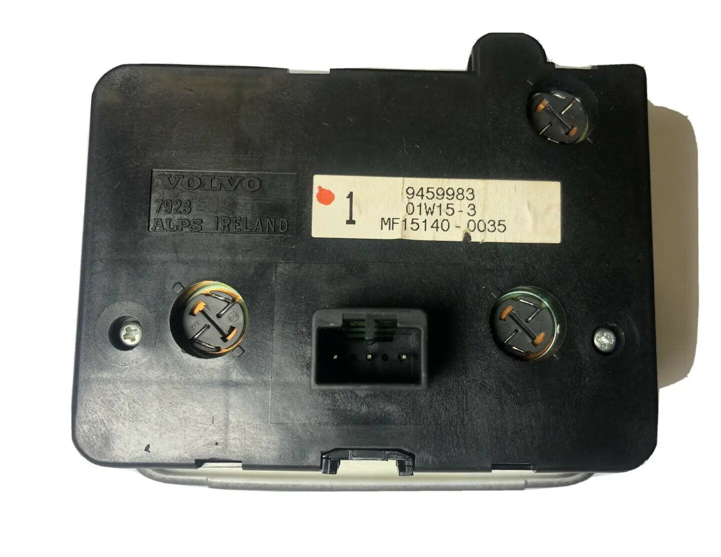 9459983; VOLVO S80 OEM Headlight Switch 99 00 01 02 03 2003-2002 2000 2001 1999 by Volvo