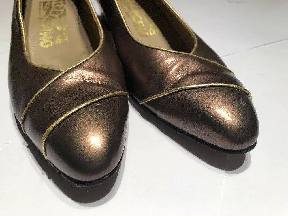 Vintage Salvatore Ferragamo 7.5 AAA Back Pumps by Salvatore Ferragamo