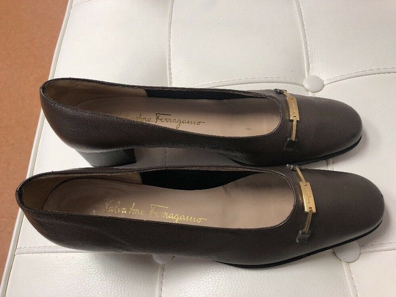 Salvatore Ferragamo Boutique Brown Leather Square Heels Pumps Size 8.5 4A Narrow