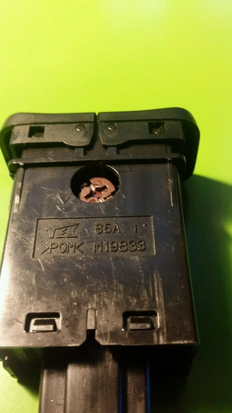 01 02 03 04 05 HONDA CIVIC POWER SUNROOF MOONROOF CONTROL SWITCH UNIT M19833