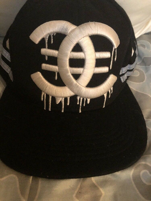 C Dripping Fitted Black And White Hat Huge Brand 100% Cotton