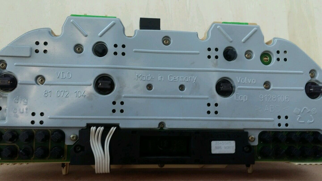 OEM '93 VOLVO 850 TACHOMETER INSTRUMENT CLUSTER SPEEDOMETER GAS GAUGE ML.179109K