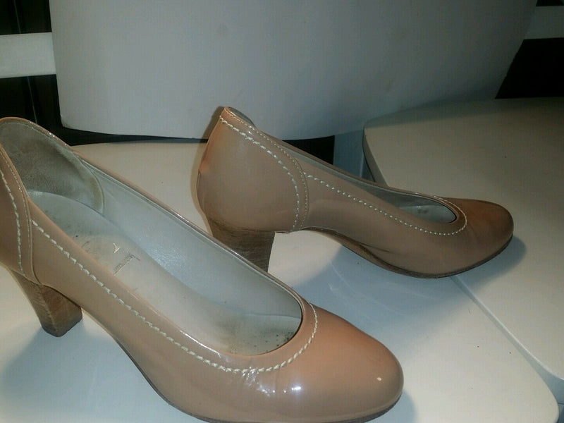 AGL Attilio Giusti Leombruni Patent Style Flex Pump Shoes 8 38.5 Nude $310 FBB