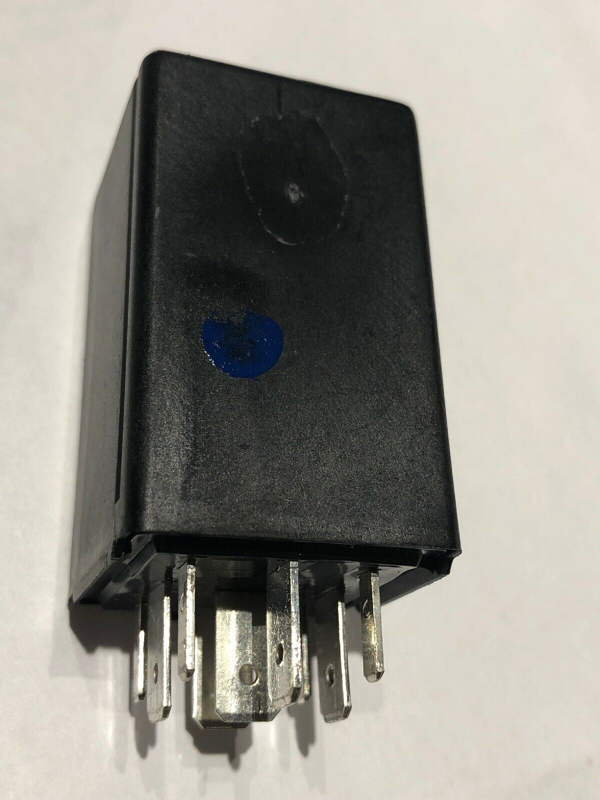 NEW Turn Signal Flasher Relay Module 1999-2000 Jeep  Cherokee , Caravan 4686094