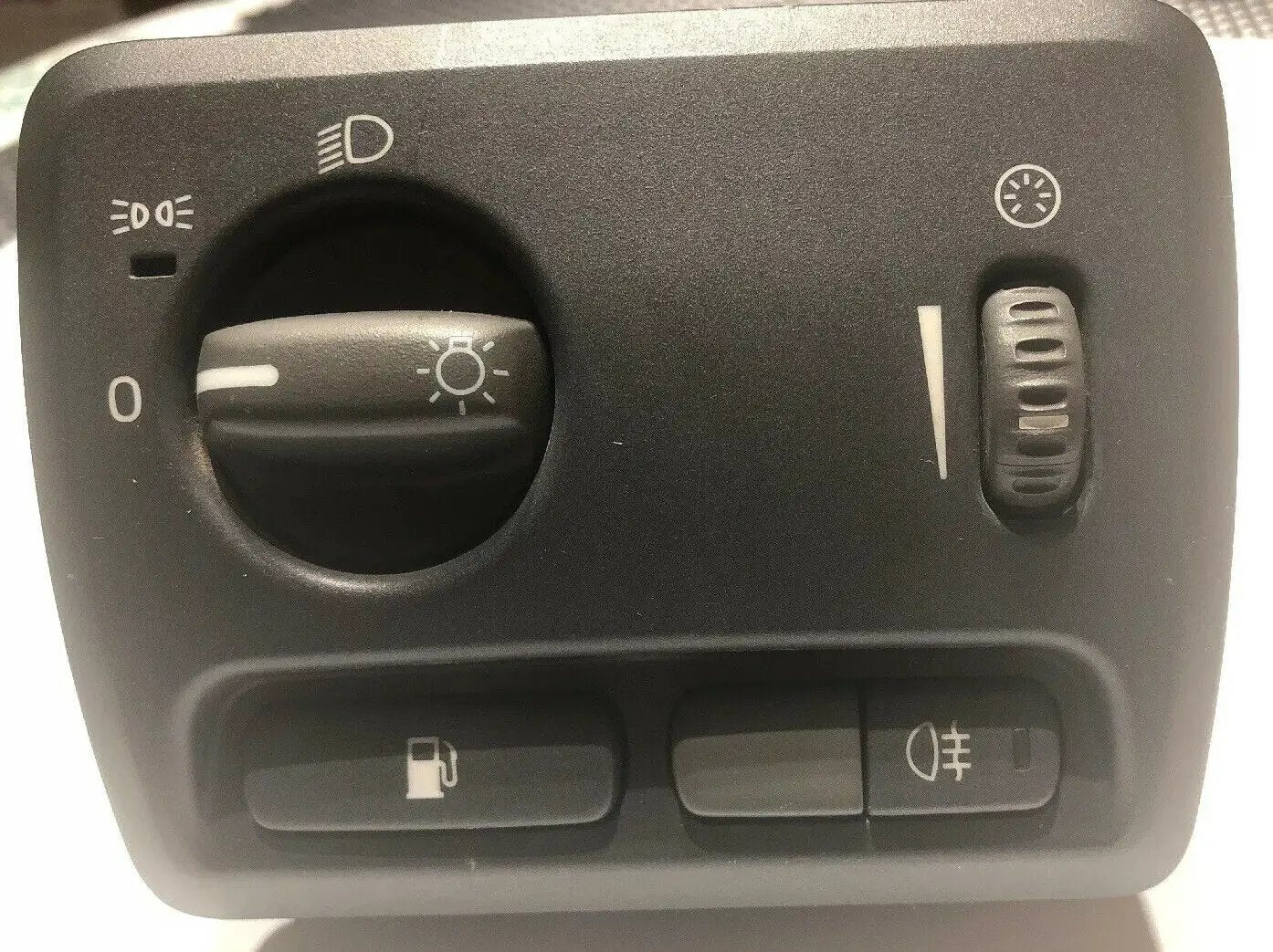 OEM Volvo 2004 2005 2006 07 2008 S60 V70 OEM Head light Switch #8645714 by Volvo