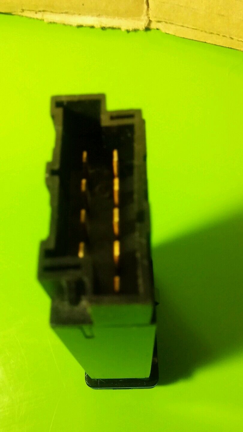 V70 EMERGENCY HAZARD SWITCH  OEM 9125204