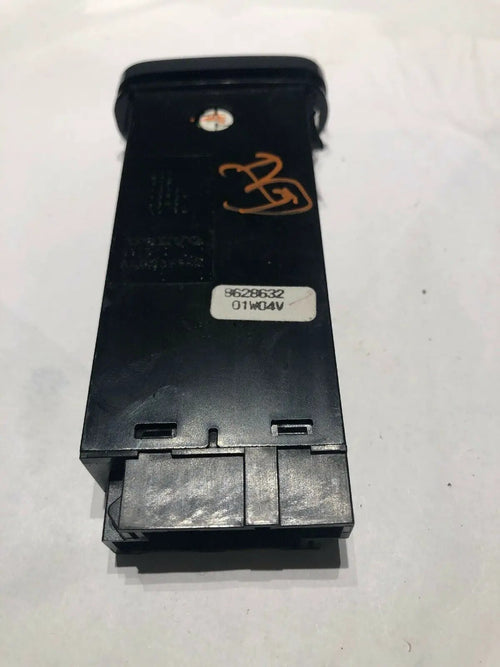 1998 Volvo V70 hazard switch OEM 4970 9459071 by Volvo