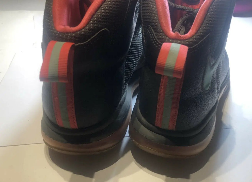 Vintage Gray And Peach And Teal Size6 by Nike