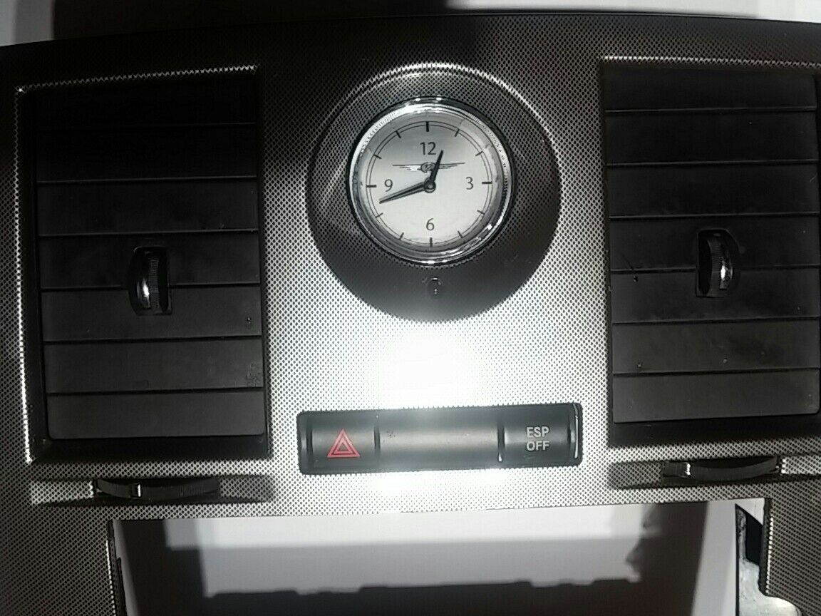 06-08 DODGE CHARGER AC CONTROL CLIMATE HEATER TEMPERATURE & BEZEL  55111870AI