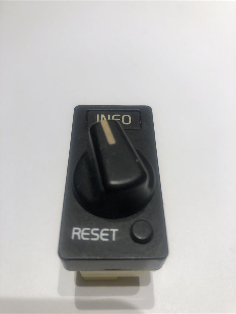 VOLVO 850 93-95 1993-1995 INFO RESET TRIP COMPUTER SWITCH  OEM # 3523260