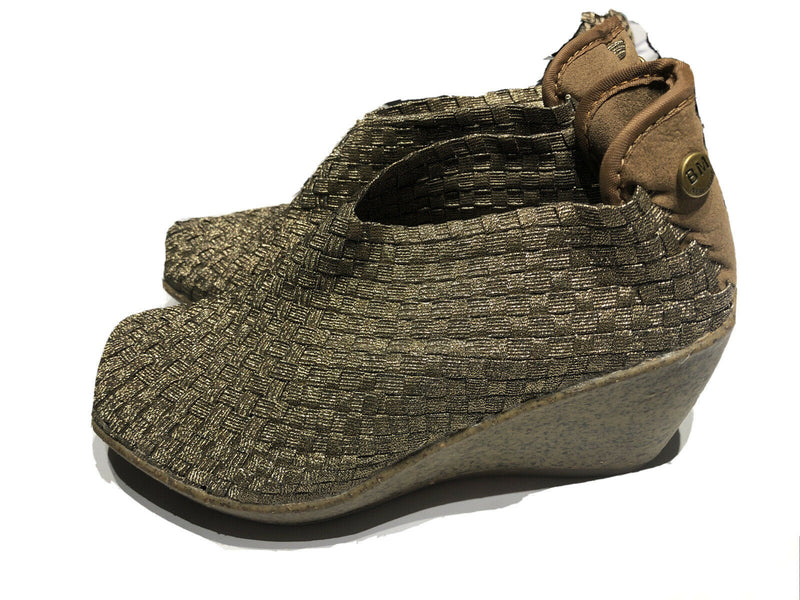 Bernie Mev Bronze Metallic Wedge Shoe Size 36 NEW