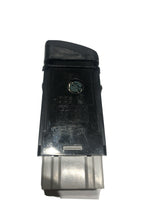 98 99 00 01 02 Honda Accord M17479 Emergency Hazard Switch Z-118-1 MS