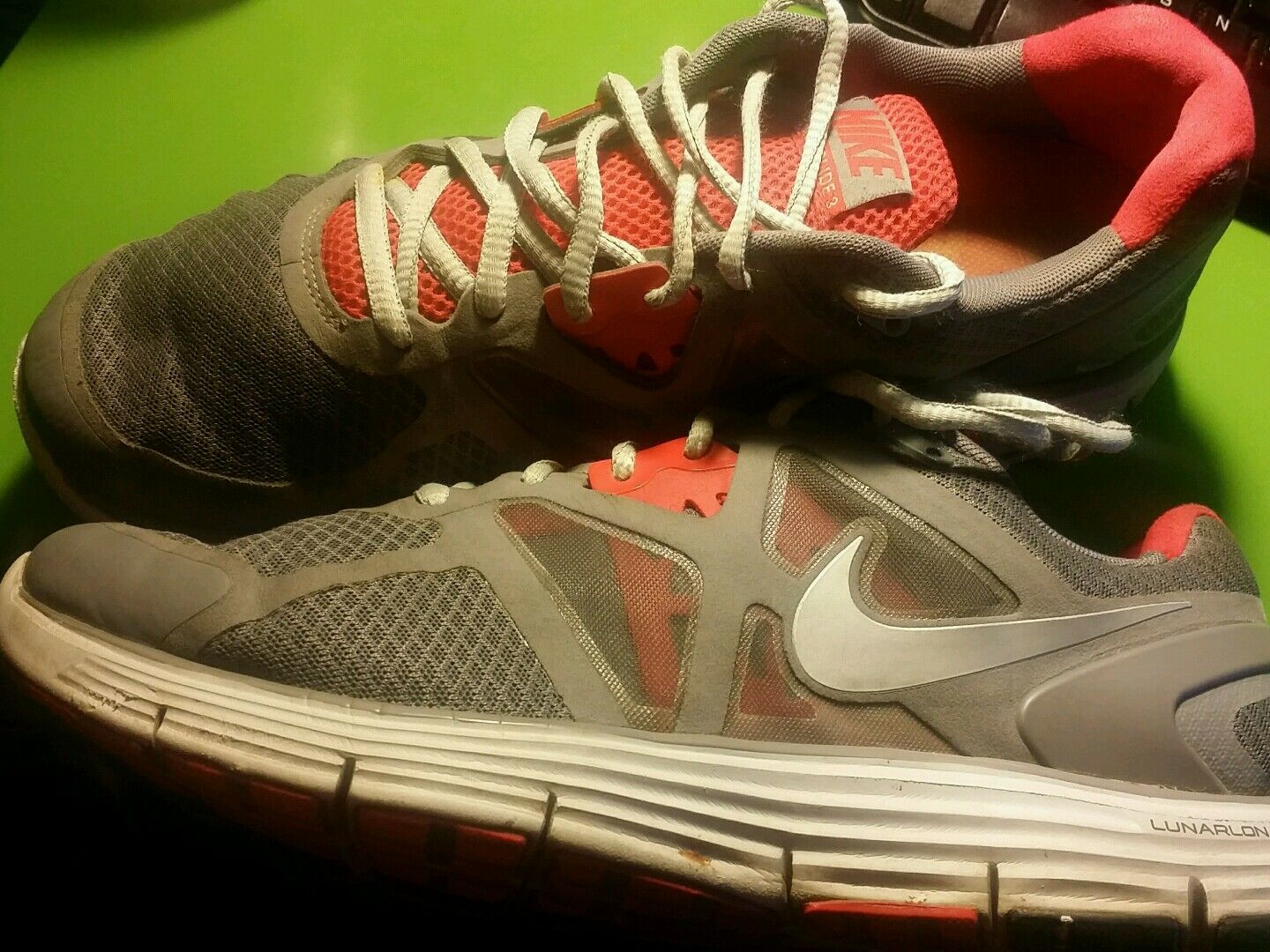 Men's Nike LUNARLON Revolution Running in Grey and Red Shoes Size 9.5 M canvas