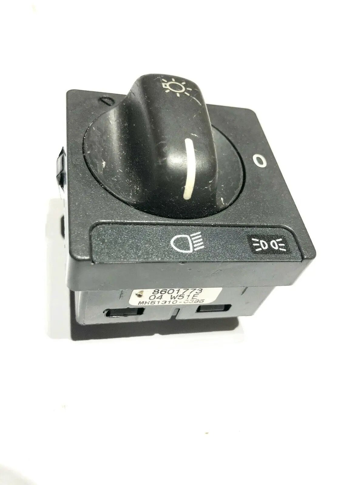 Volvo C70 S70 V70 OEM Headlight Head Light Lamp Control Switch Button 8601773 by Volvo