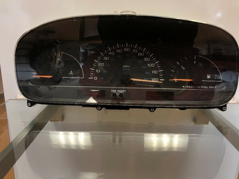 Almost-gone 1996-00 Chrysler Town Country instrumental gauge cluster speedometer