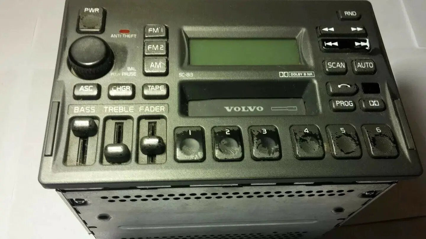 98-04 03 02 01 00 Volvo v70 s40 v40 oem cassette player radio stereo 3533741-1 by Volvo