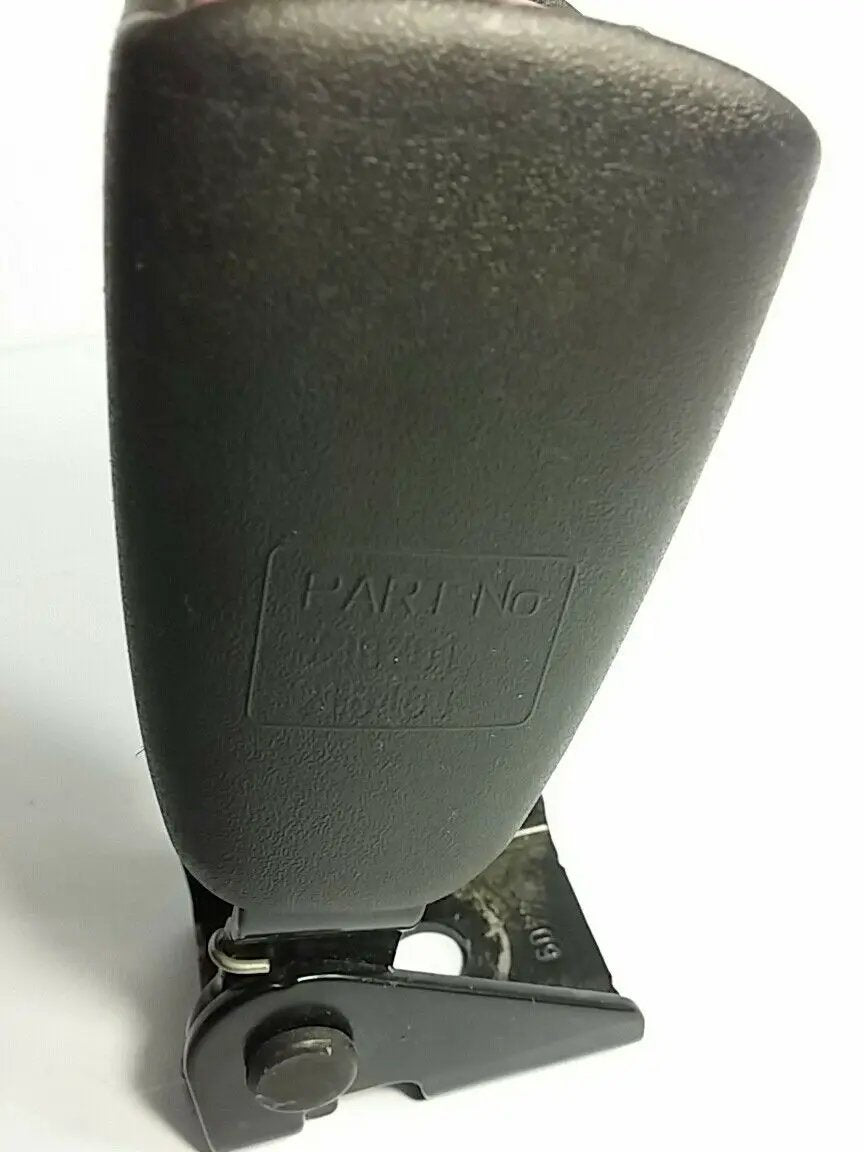 VOLVO seat catch release lever clip9203302 S70 C70 XC70 V70 98-2000 by DALEY1DEALS,LLC.