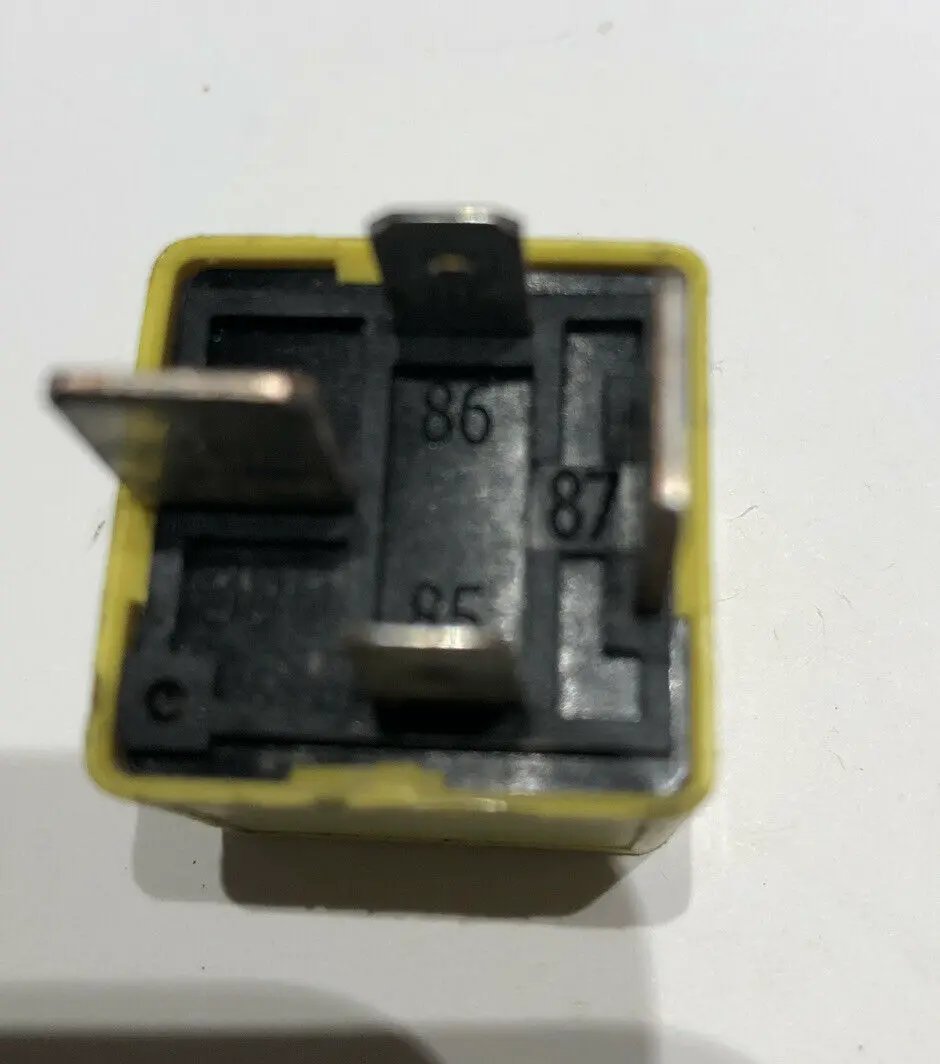 Saab Ignition Starter Glow Plugs Horn Yellow Relay 90226846 Tyco V23134-J52-X369 by TYCO