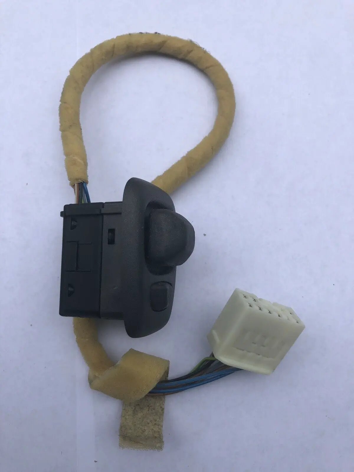 OEM Volvo V70 S70 C70 Power Side View Mirror Switch 9148959 Good Condition by Volvo