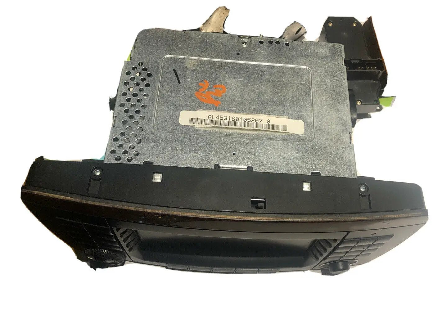 OEM Radio For Mercedes R-Class AM-FM-CD-Navi Tested Gd 2518200879 by Mercedes-Benz