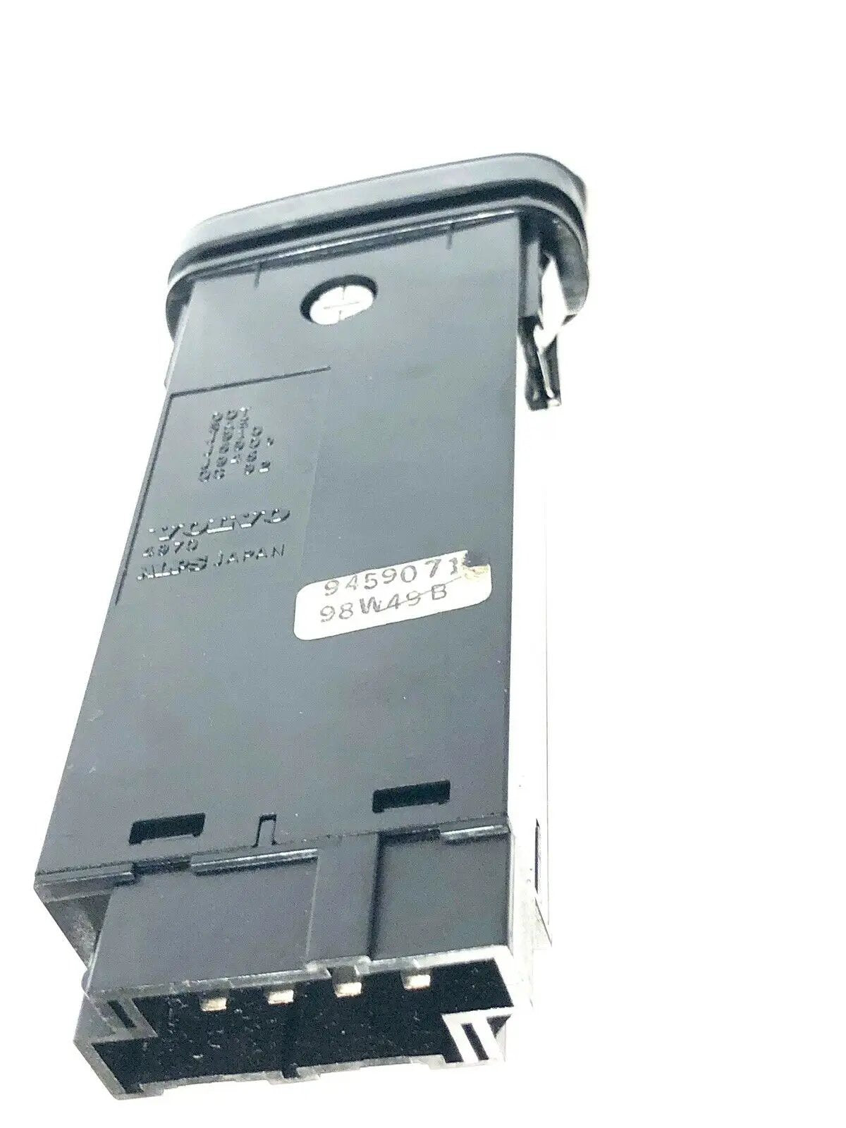 VOLVO V70 S70 EMERGENCY HAZARD FLASHER SWITCH 9459071 8622091 8628632 30739334 by Volvo