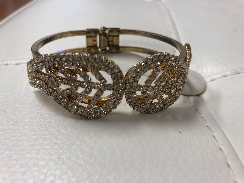 VINTAGE DECO  DESIGNED GOLD & SILVER PLATED  SNAP ON BRACELET