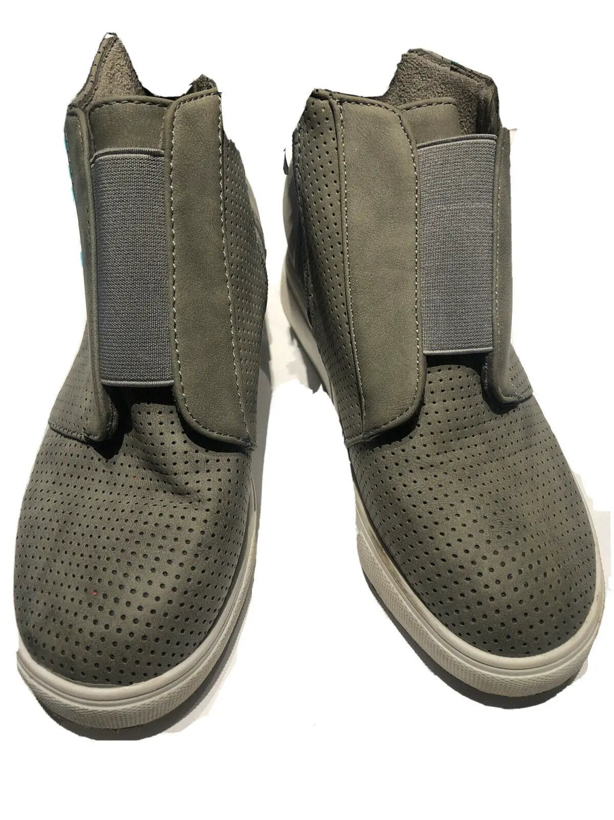 Maurices Women's Size 38 Gray Wedge Sneaker by Maurices