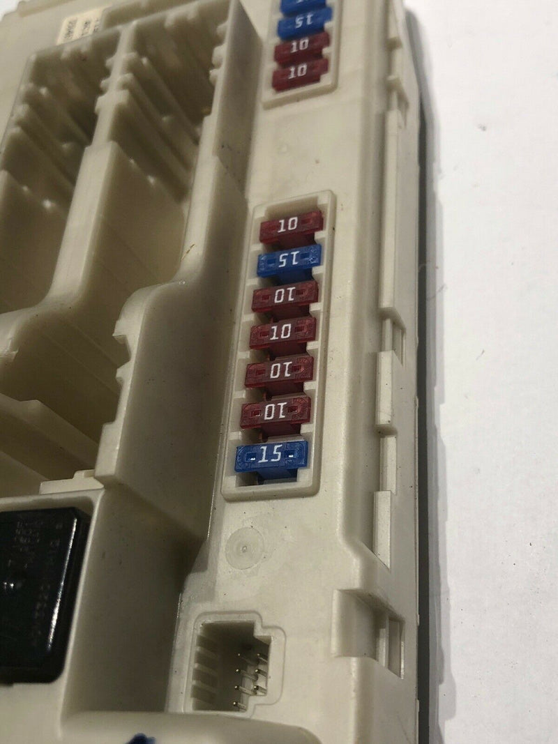 08 09 10 2008 NISSAN ALTIMA ENGINE FUSE BOX OEM T20358