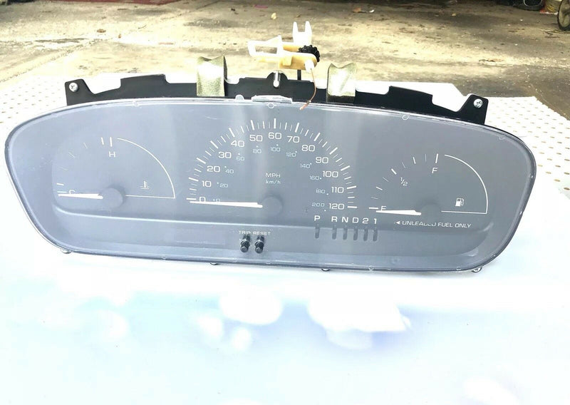 1996-2000 Dodge Caravan : 97 98 Speedometer Gauge Cluster Tach : 3.3L / Special