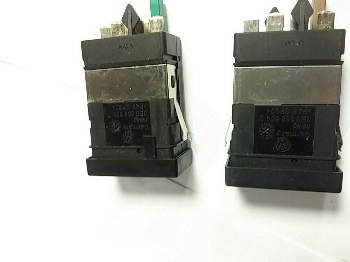 1998-05 VW PASSAT RIGHT PASSENGER/DRIVER  HEATED SEAT SWITCH 3B0 963 564 C