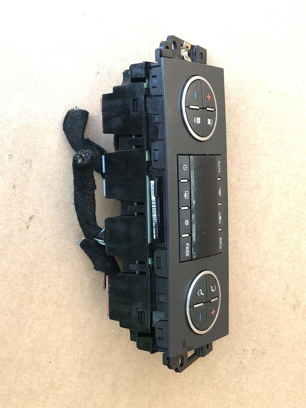 07 - 11 CHEVY AVALANCHE LT LTZ A/C HEATER CLIMATE TEMPERATURE CONTROL OEM NEW