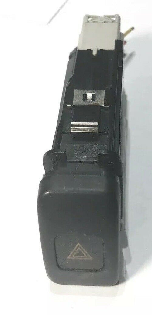 98 99 00 01 02 Honda Accord M17479 Emergency Hazard Switch Z-118-1 MS