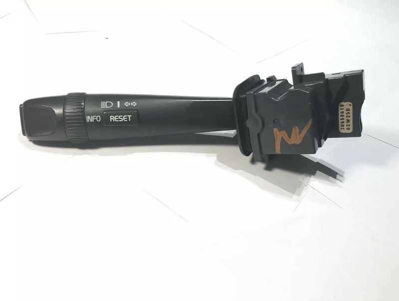 01-04 VOLVO S60 S80 V70 XC70 XC90 Turn Signal Switch with Trip 30658618 30798606