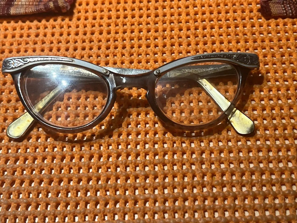Cat Eye'-Silver on Silver-Vintage Eye Glass Frames-UOC-Aluminum-(4-5 1/2)-U.S.A by UOC