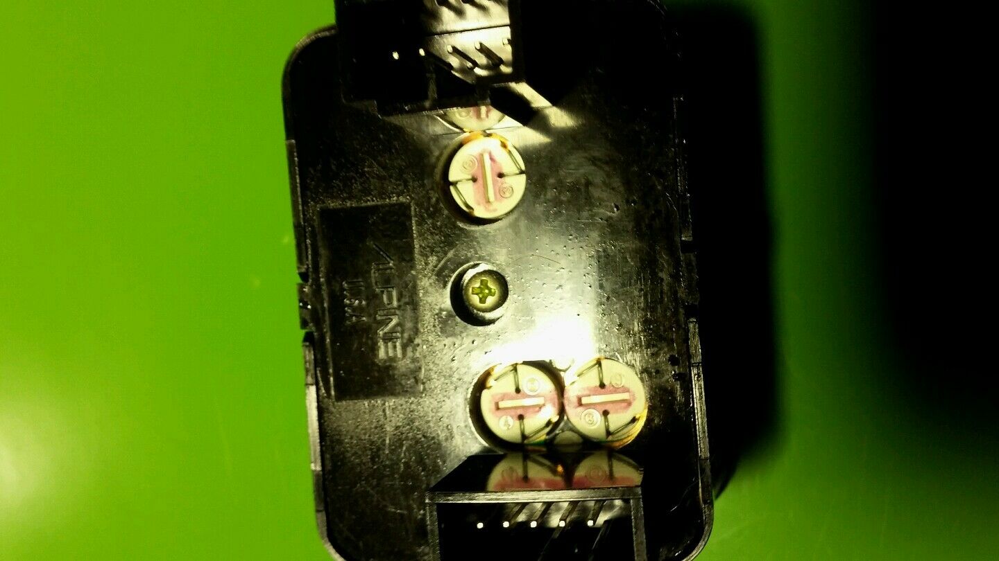 94-97 HONDA ACCORD CRUISE CONTROL And SUN ROOF SWITCH  OEM
