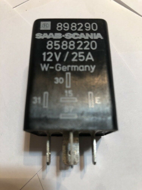 SAAB REAR DEFROSTER  RELAY OEM  8588220  / 898290